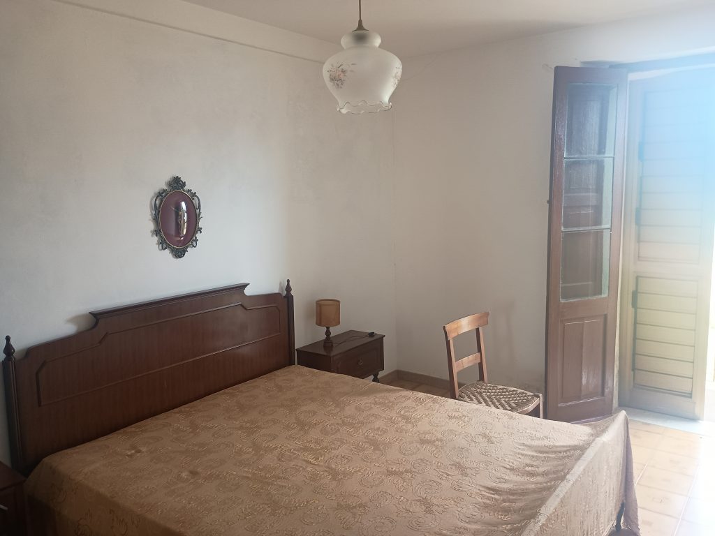 Detached house in the thermal area (via Cremonesi, 76)