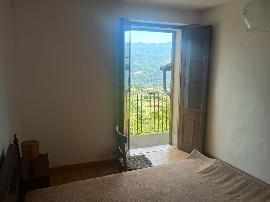 Detached house in the thermal area (via Cremonesi, 76)
