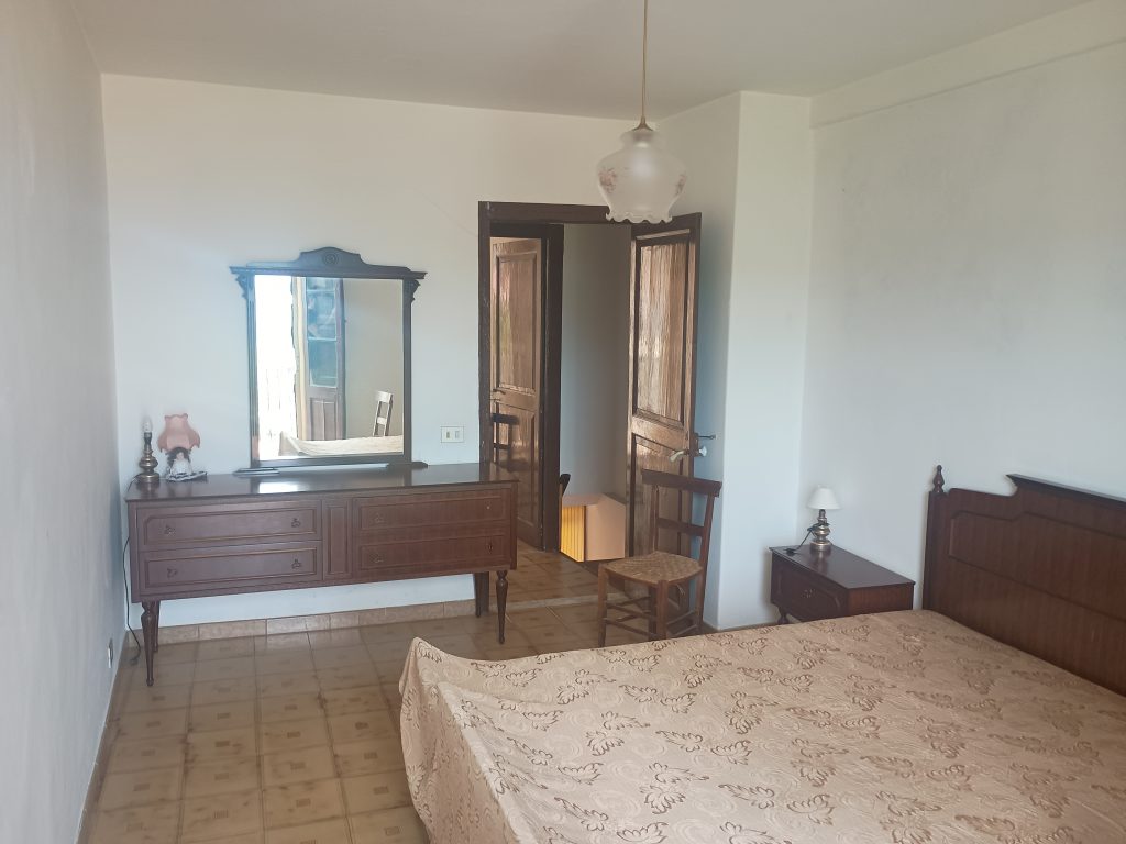 Detached house in the thermal area (via Cremonesi, 76)