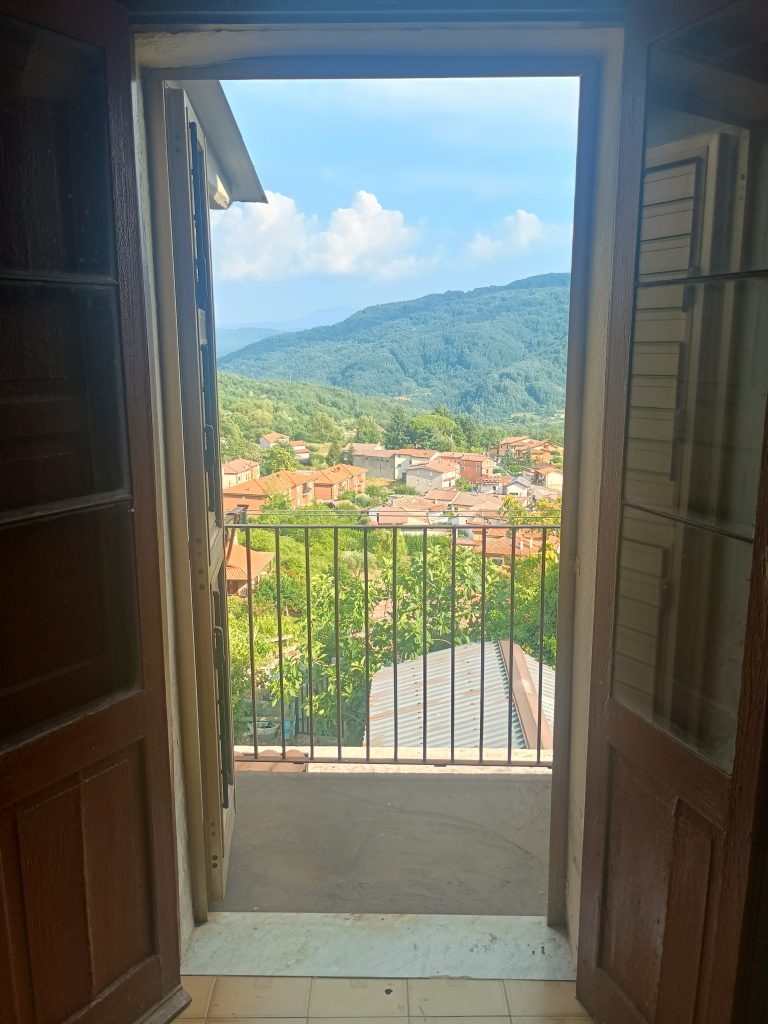 Detached house in the thermal area (via Cremonesi, 76)