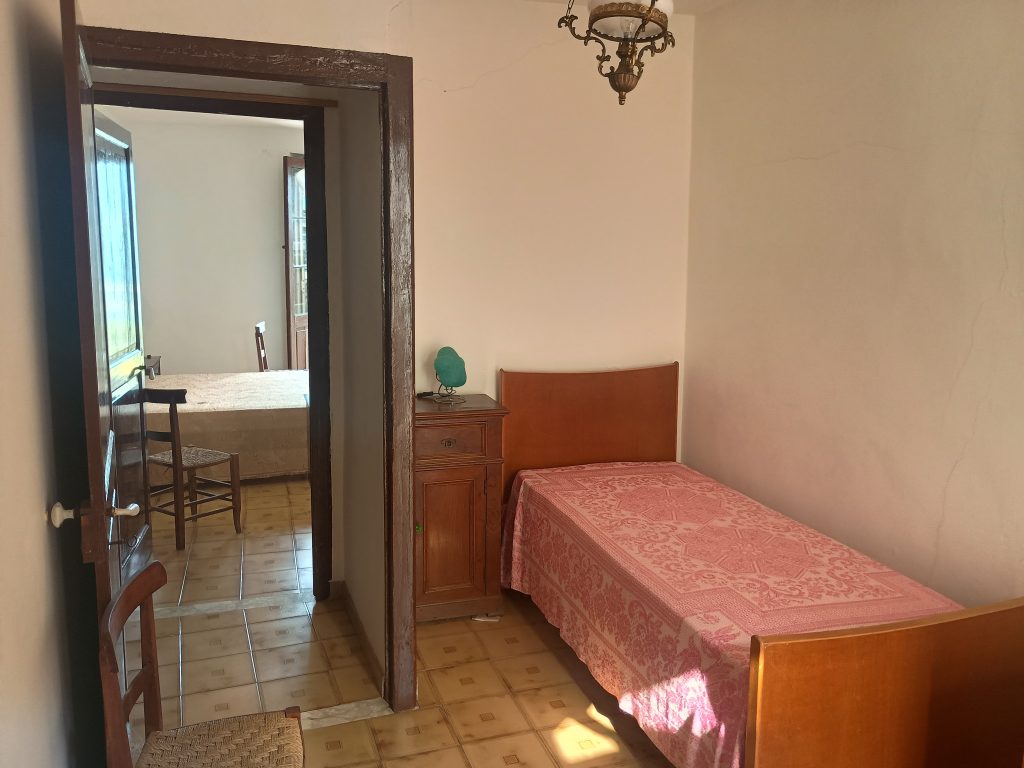 Detached house in the thermal area (via Cremonesi, 76)