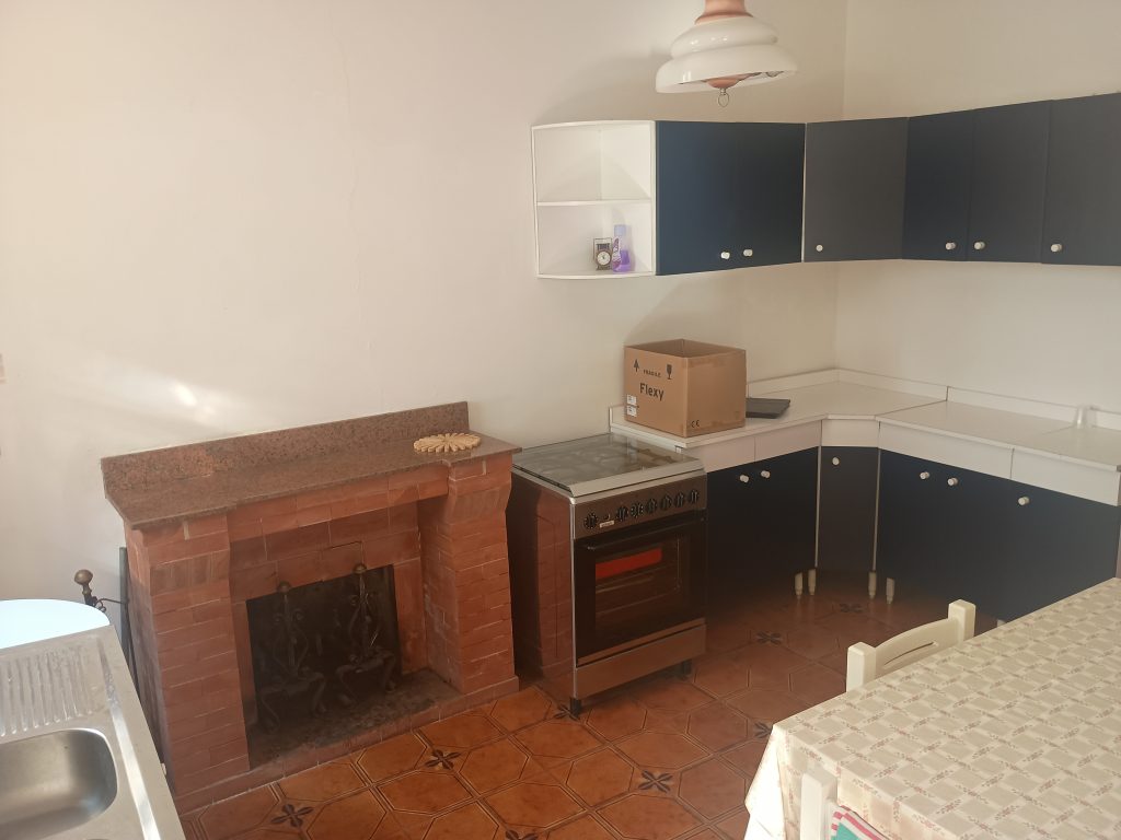 Detached house in the thermal area (via Cremonesi, 76)
