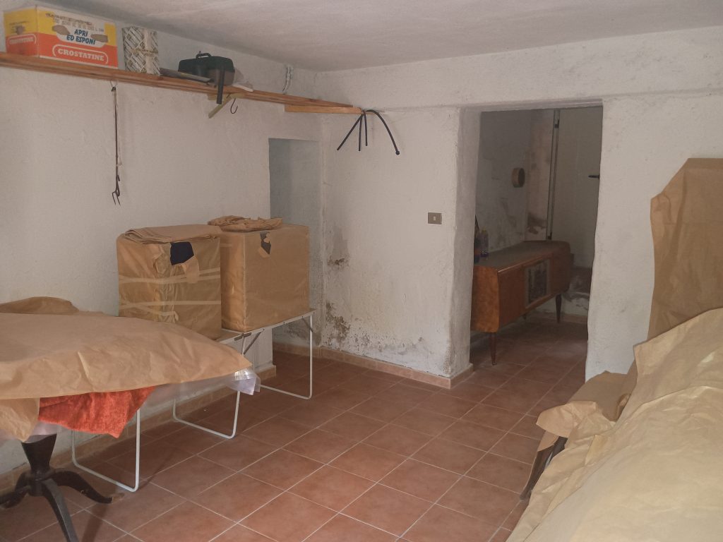 Detached house in the thermal area (via Cremonesi, 76)