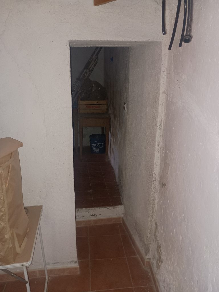 Detached house in the thermal area (via Cremonesi, 76)
