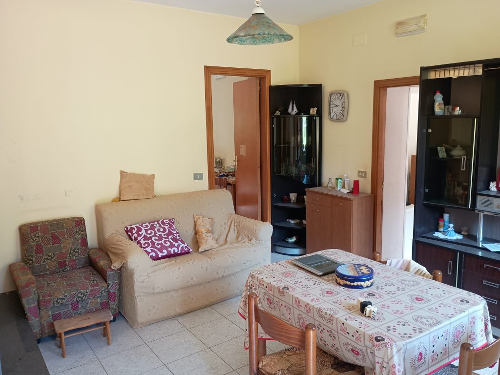Casa indipendente con vista panoramica (c.da Varrazzo, 53)