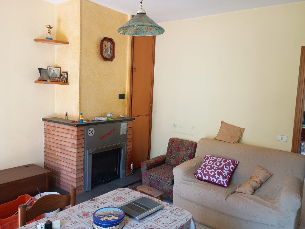Casa indipendente con vista panoramica (c.da Varrazzo, 53)