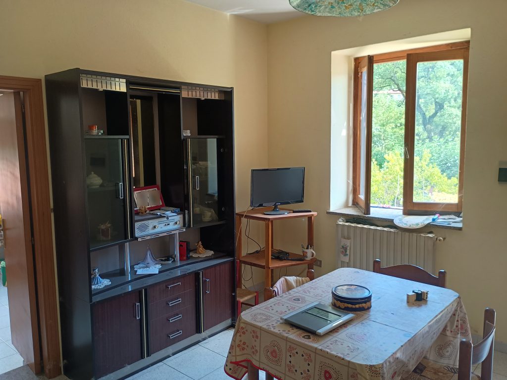 Casa indipendente con vista panoramica (c.da Varrazzo, 53)