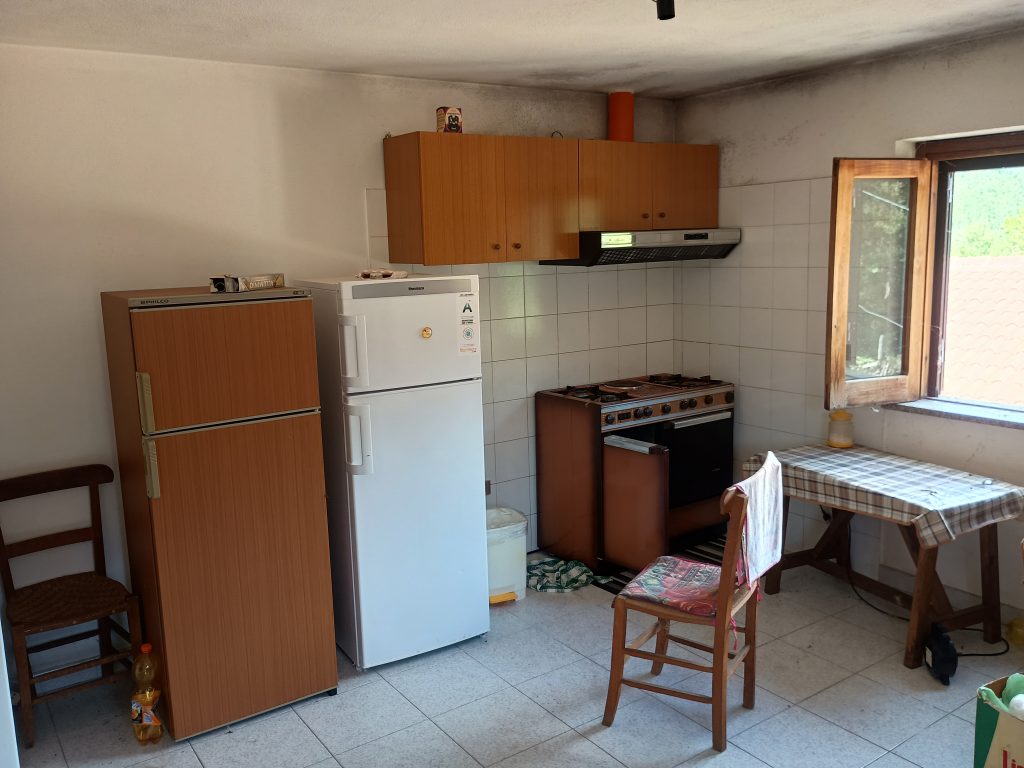 Casa indipendente con vista panoramica (c.da Varrazzo, 53)