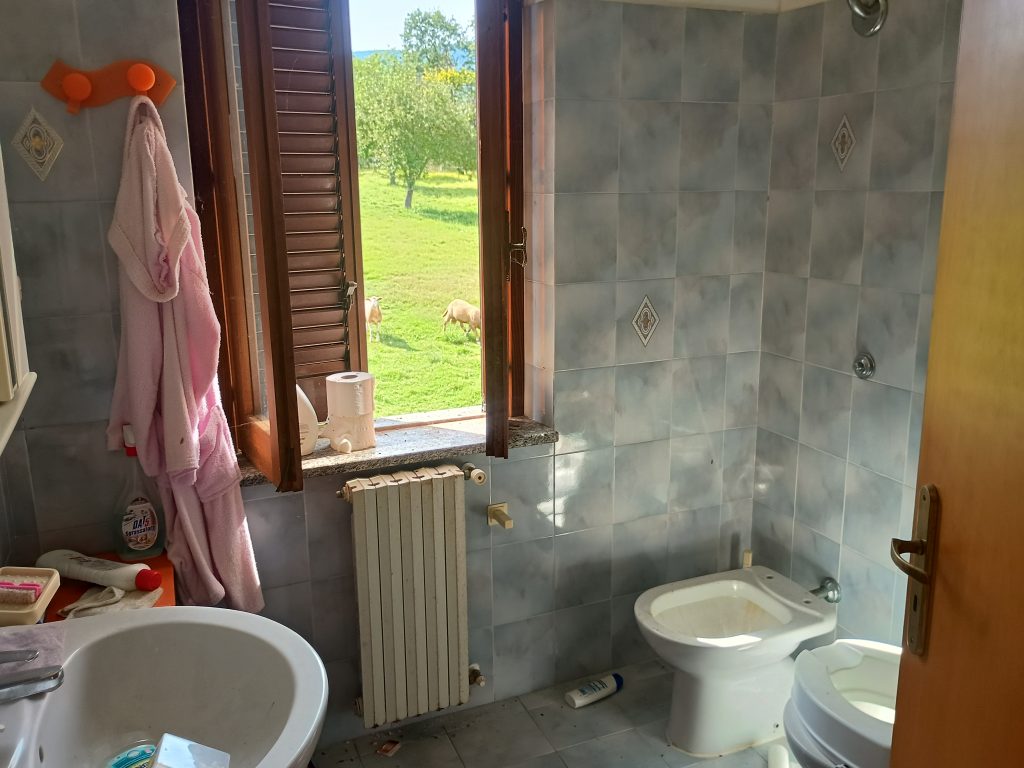 Casa indipendente con vista panoramica (c.da Varrazzo, 53)