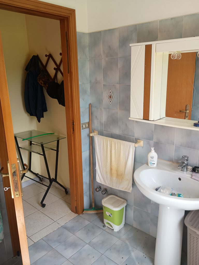 Casa indipendente con vista panoramica (c.da Varrazzo, 53)