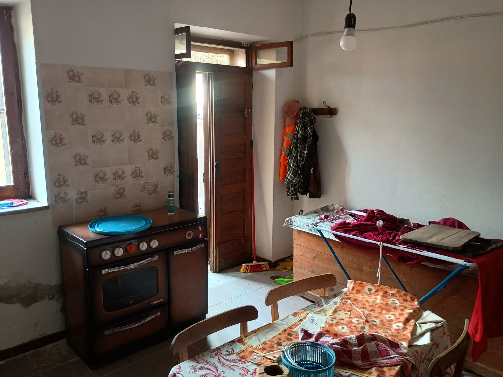 Casa indipendente con vista panoramica (c.da Varrazzo, 53)