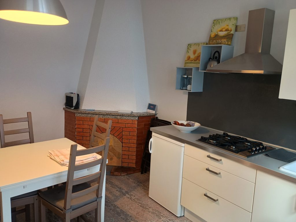 Detached house in Agromonte Mileo hamlet (corso Rita Levi Montalcini, 378)