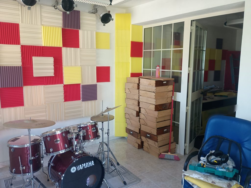 Casa indipendente con garage nel centro urbano (via Scasci, 24)
