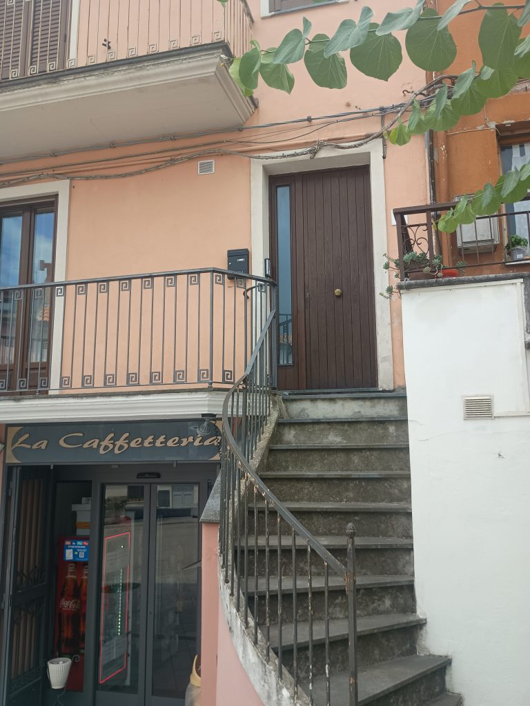 Detached house with terrace in the urban centre (piazza Umberto I°, 7 i.2)