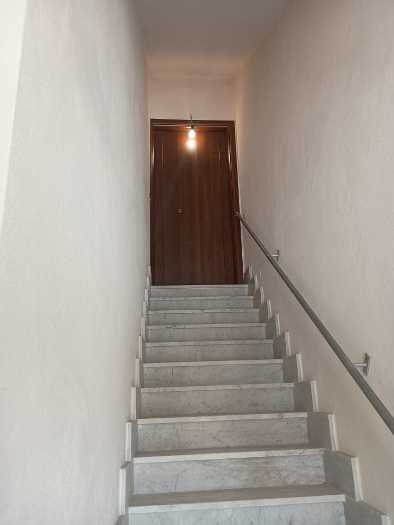 Detached house with terrace in the urban centre (piazza Umberto I°, 7 i.2)