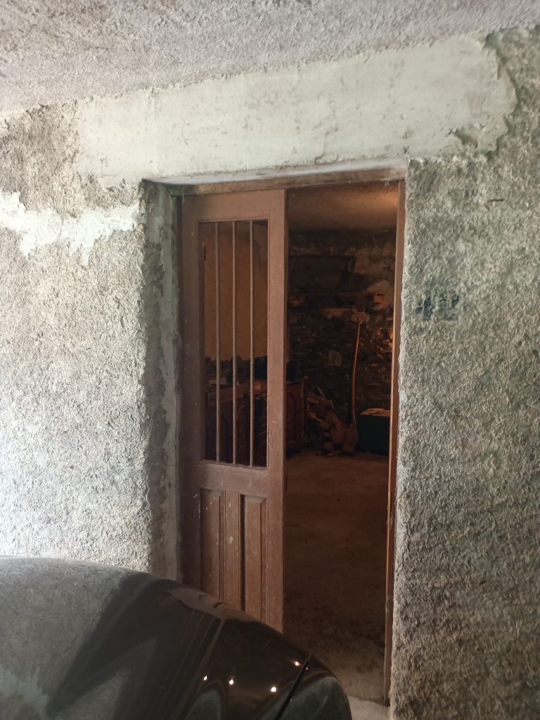 Detached house with terrace, land and garage (via Angelo Diego, 56 A/B)