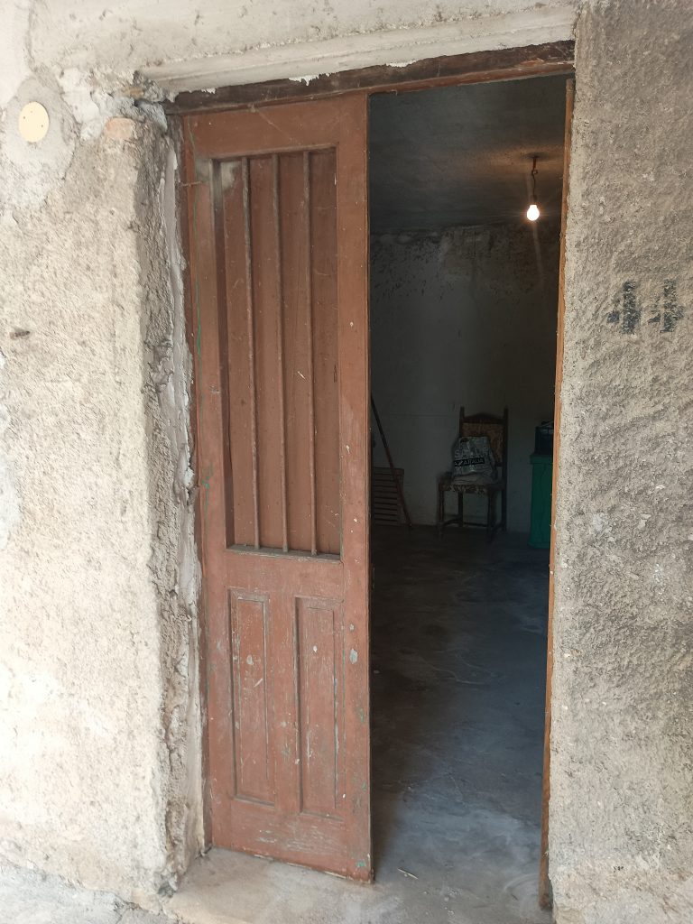 Detached house with terrace, land and garage (via Angelo Diego, 56 A/B)