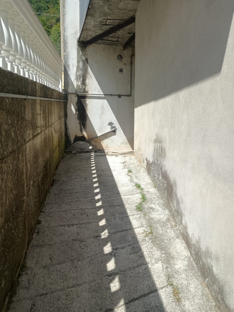 Detached house with terrace, land and garage (via Angelo Diego, 56 A/B)
