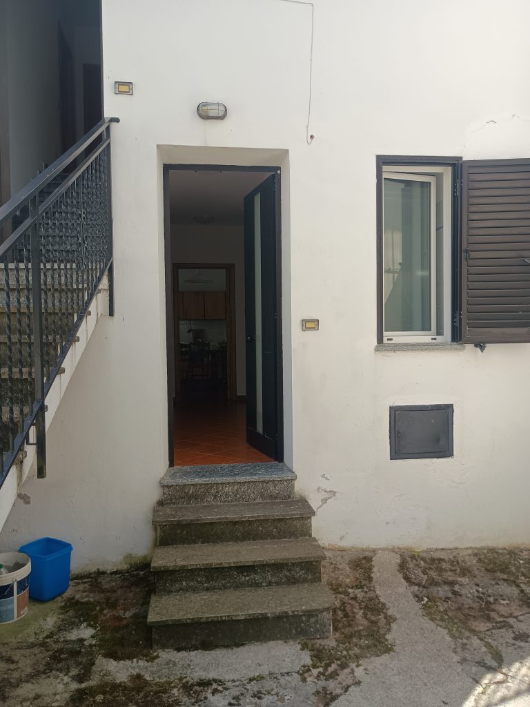 Detached house with terrace, land and garage (via Angelo Diego, 56 A/B)