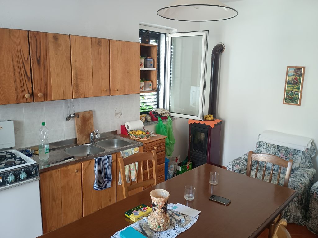 Detached house with terrace, land and garage (via Angelo Diego, 56 A/B)