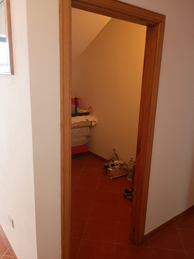Detached house with terrace, land and garage (via Angelo Diego, 56 A/B)