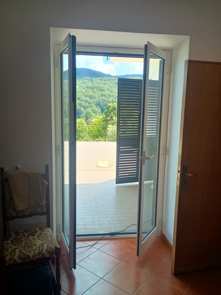 Detached house with terrace, land and garage (via Angelo Diego, 56 A/B)
