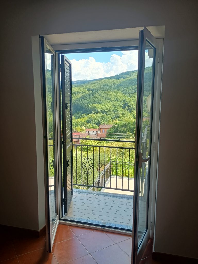 Detached house with terrace, land and garage (via Angelo Diego, 56 A/B)