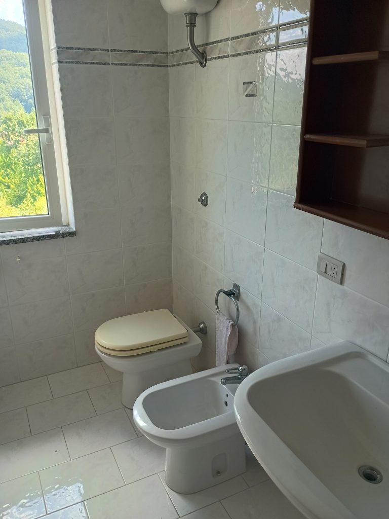 Detached house with terrace, land and garage (via Angelo Diego, 56 A/B)