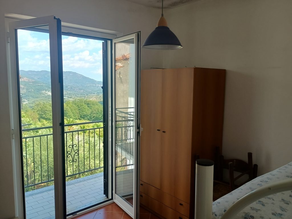 Detached house with terrace, land and garage (via Angelo Diego, 56 A/B)