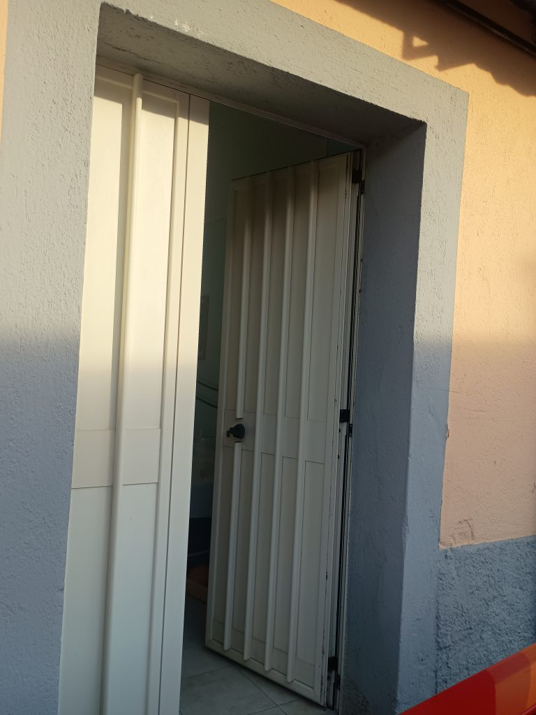 Detached house with garage (via Maturo, 130)