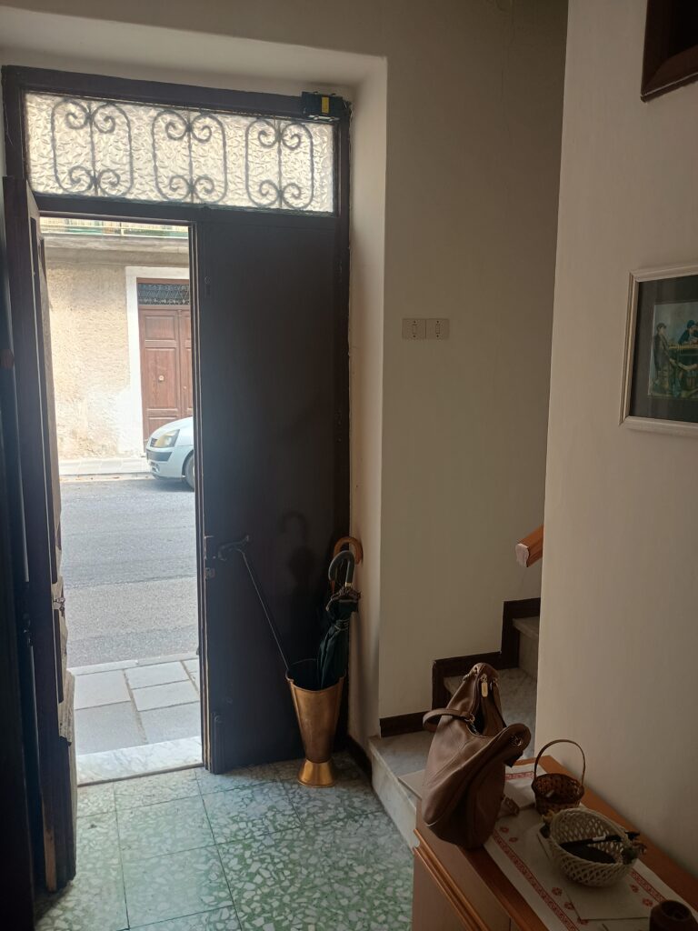 Detached house in the urban centre (via Roma, 41)