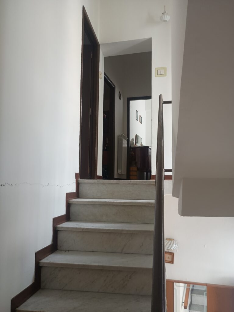 Detached house in the urban centre (via Roma, 41)