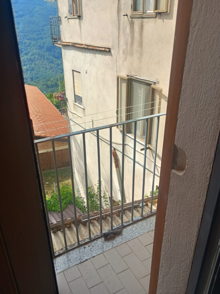 Detached house in the urban centre (via Roma, 41)
