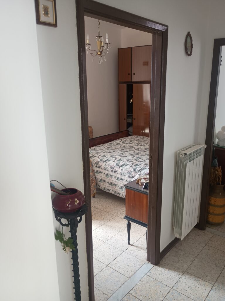 Detached house in the urban centre (via Roma, 41)