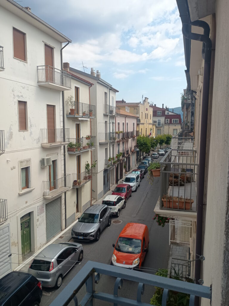Detached house in the urban centre (via Roma, 41)
