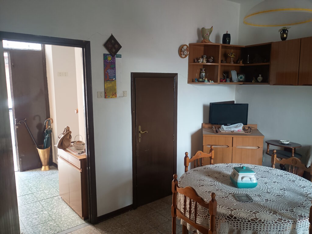 Detached house in the urban centre (via Roma, 41)